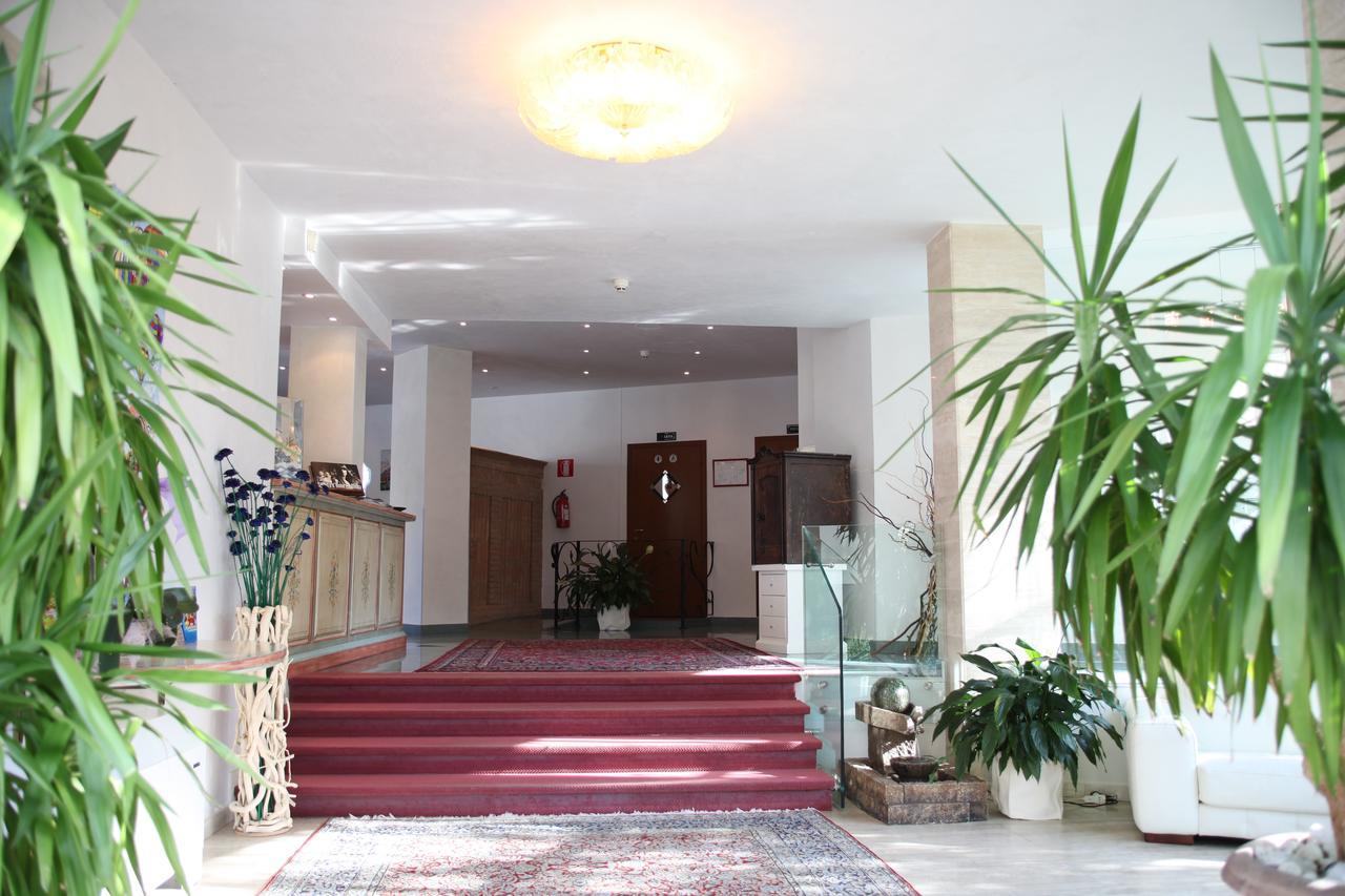 Hotel Plaza Llido Degli Estensi Esterno foto