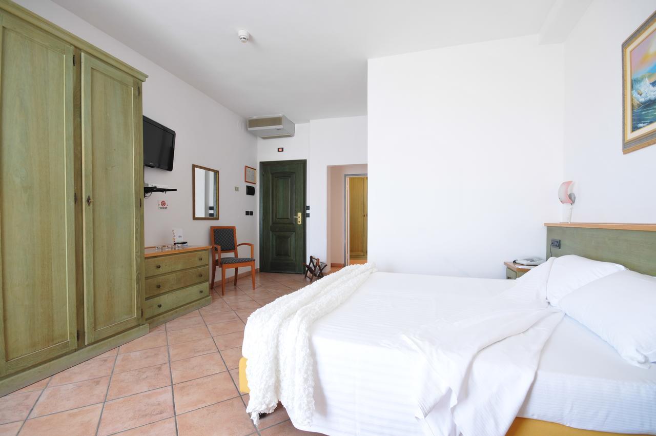 Hotel Plaza Llido Degli Estensi Esterno foto