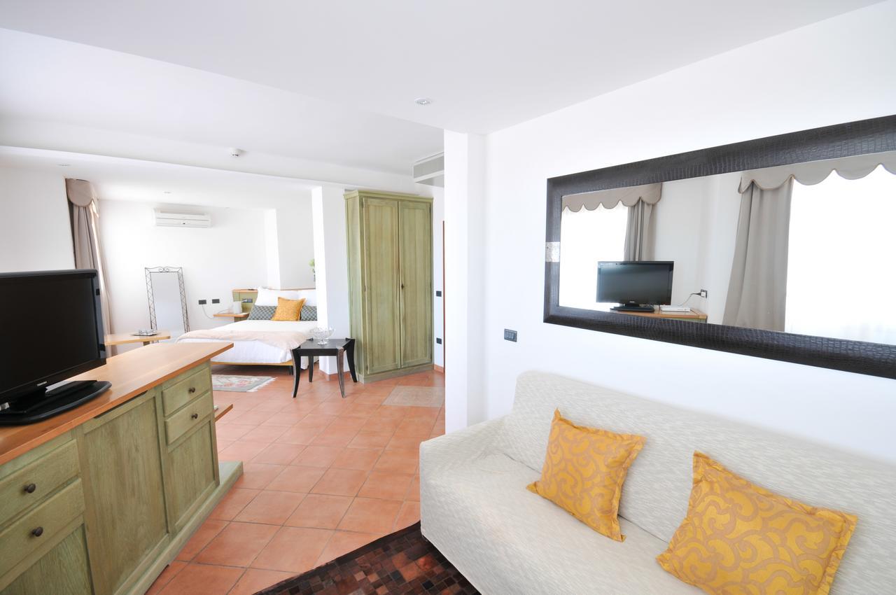 Hotel Plaza Llido Degli Estensi Esterno foto